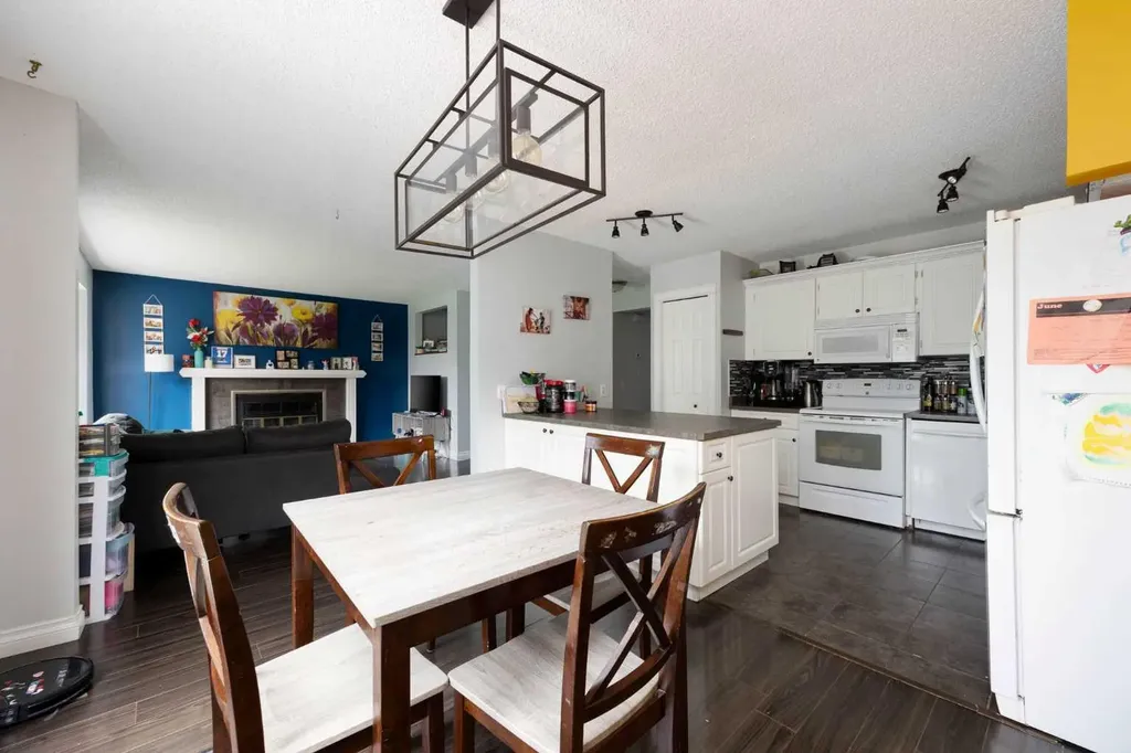 110 Bird Crescent Fort Mcmurray AB T9K0G9