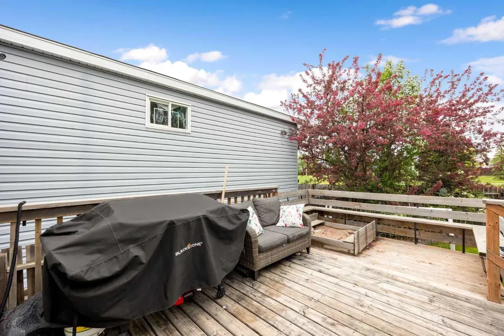 110 Bird Crescent Fort Mcmurray AB T9K0G9