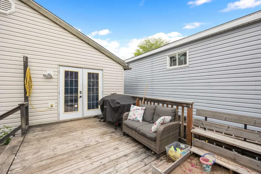 110 Bird Crescent Fort Mcmurray AB T9K0G9