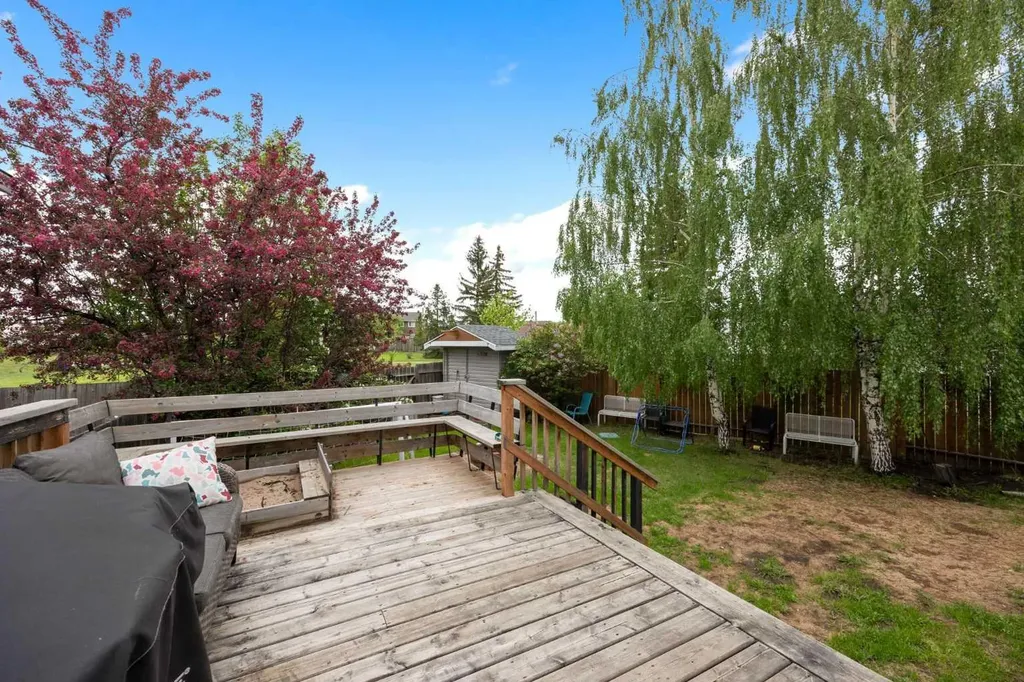 110 Bird Crescent Fort Mcmurray AB T9K0G9