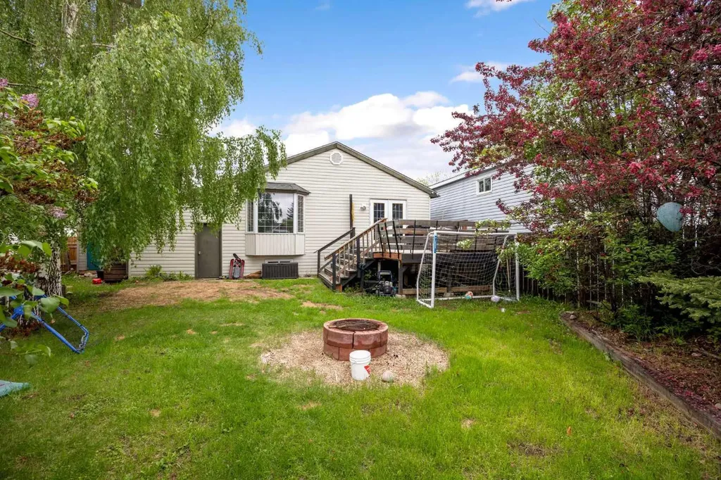 110 Bird Crescent Fort Mcmurray AB T9K0G9