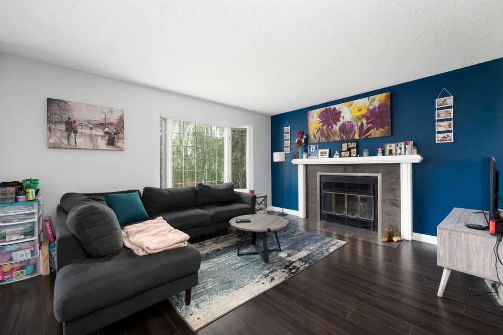 110 Bird Crescent Fort Mcmurray AB T9K0G9