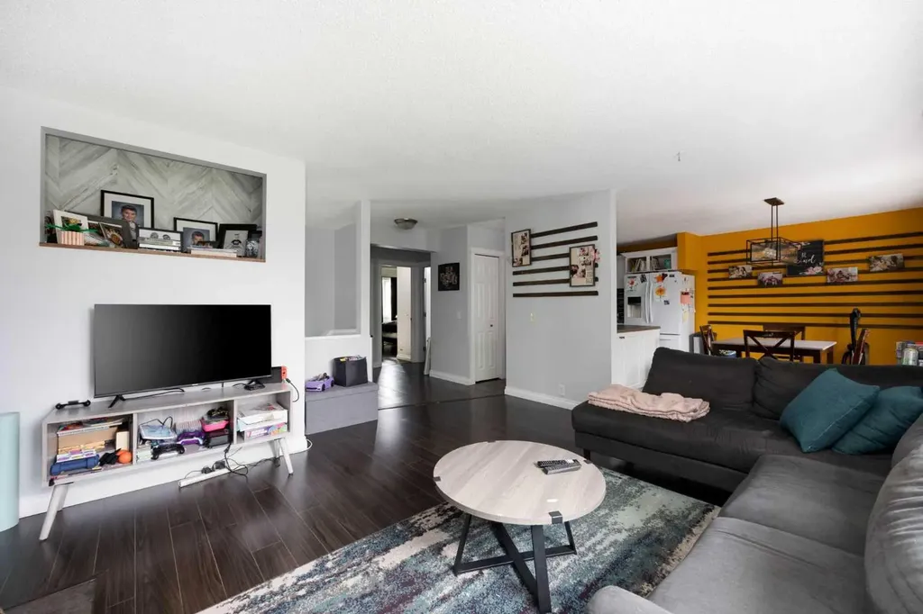 110 Bird Crescent Fort Mcmurray AB T9K0G9