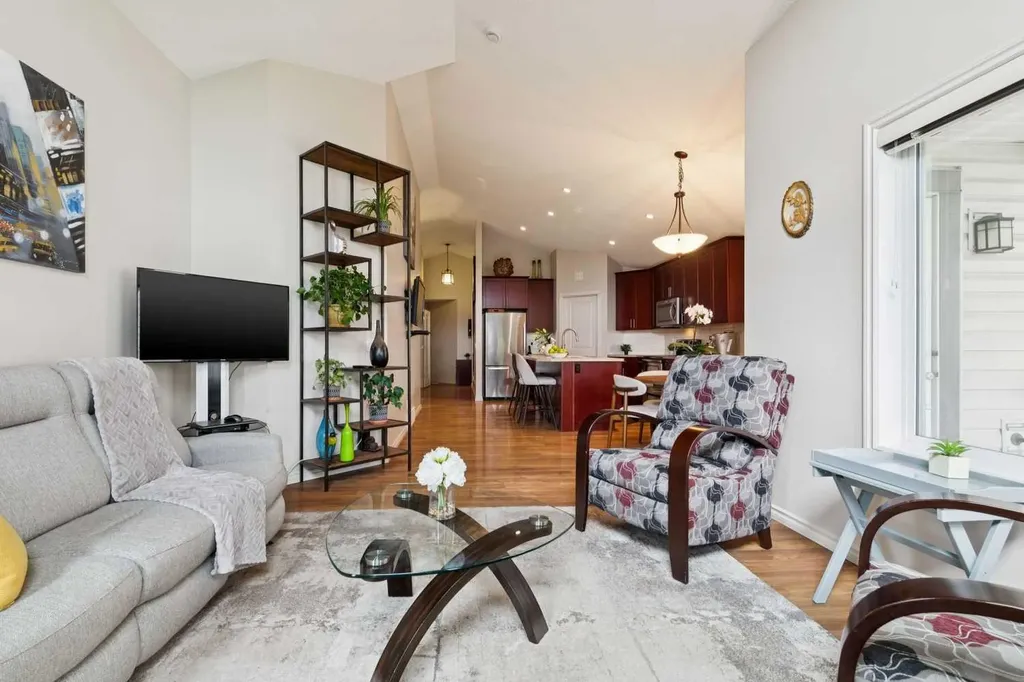 257 Auburn Glen Manor SE Calgary AB T3M 0L2