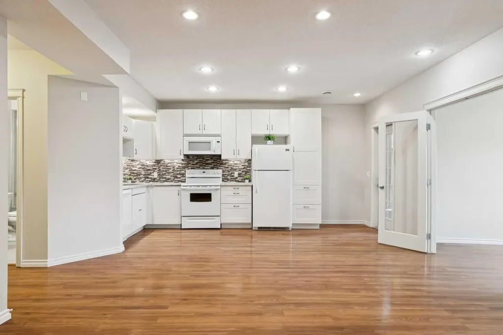 257 Auburn Glen Manor SE Calgary AB T3M 0L2