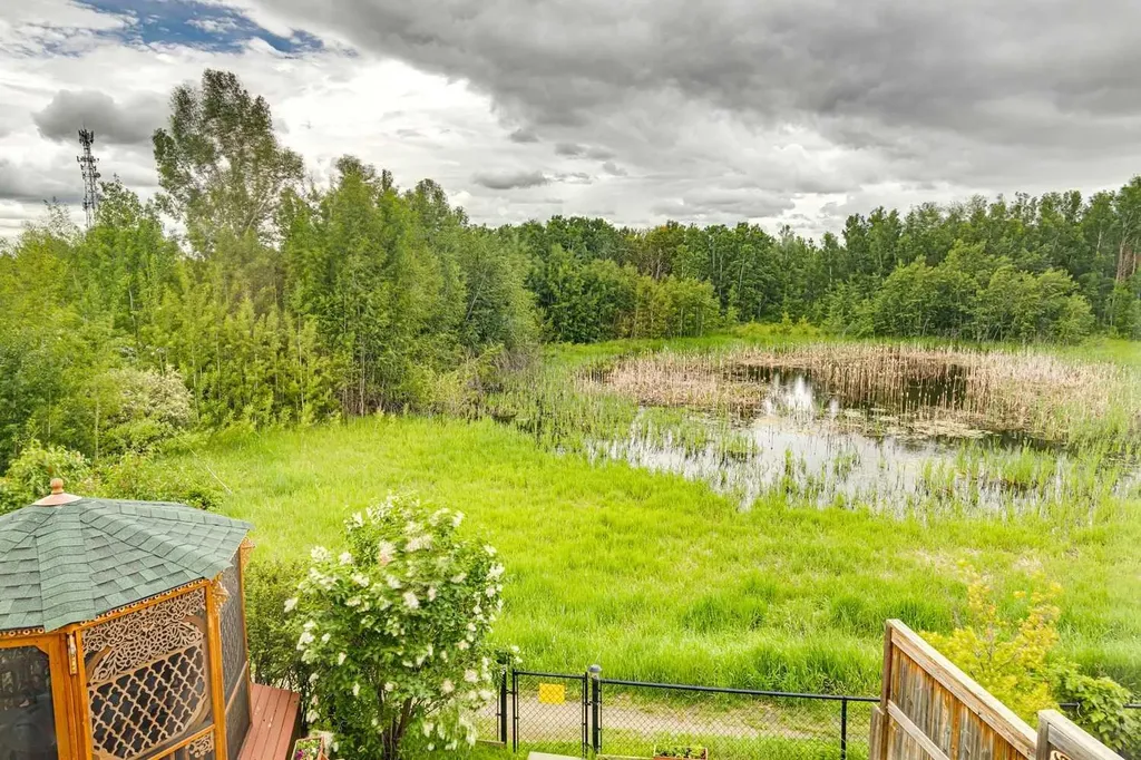 257 Auburn Glen Manor SE Calgary AB T3M 0L2