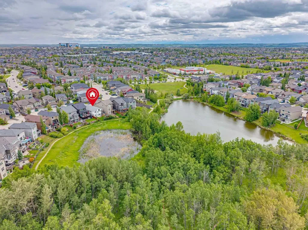 257 Auburn Glen Manor SE Calgary AB T3M 0L2