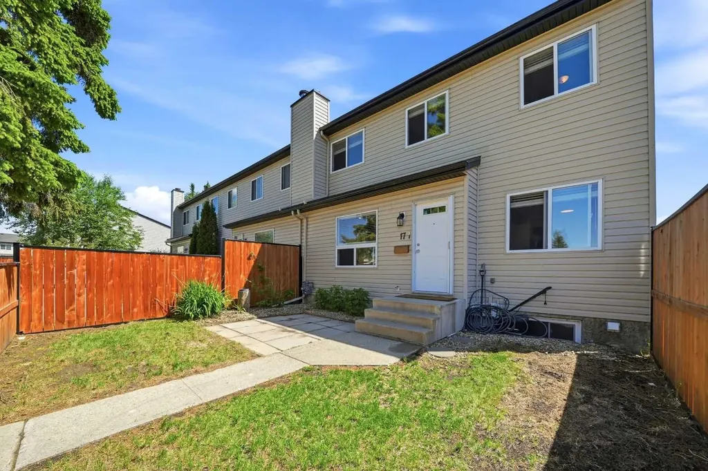 20 Alford Avenue Red Deer AB T4R 1G8