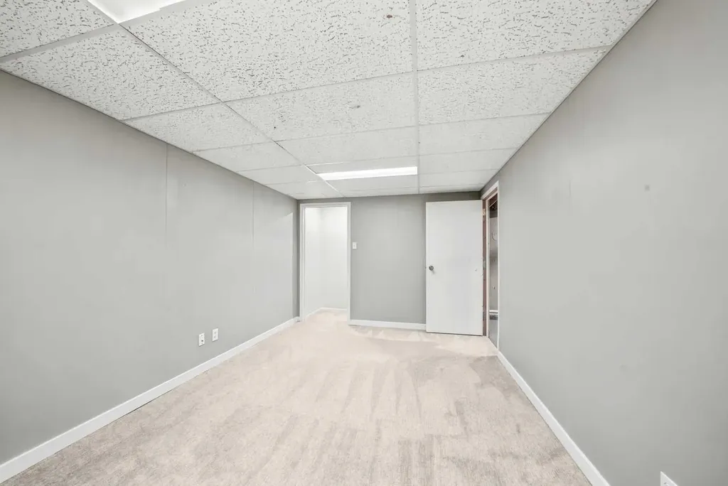 20 Alford Avenue Red Deer AB T4R 1G8