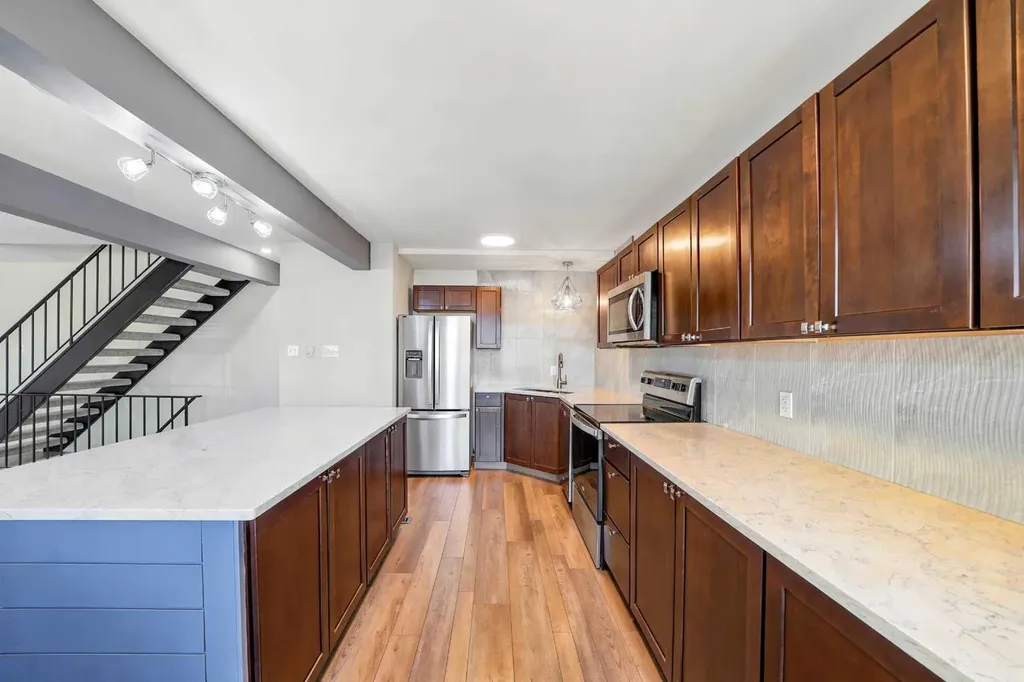 20 Alford Avenue Red Deer AB T4R 1G8