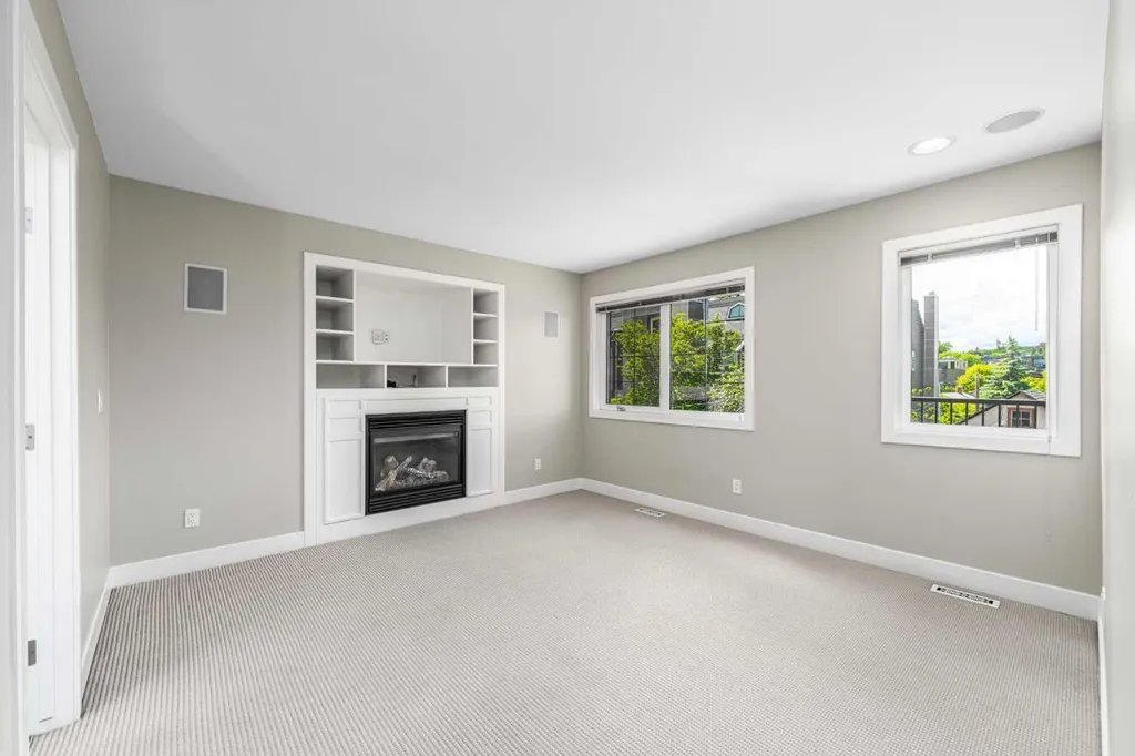 1814 14a Street SW Calgary AB T2T 3W7