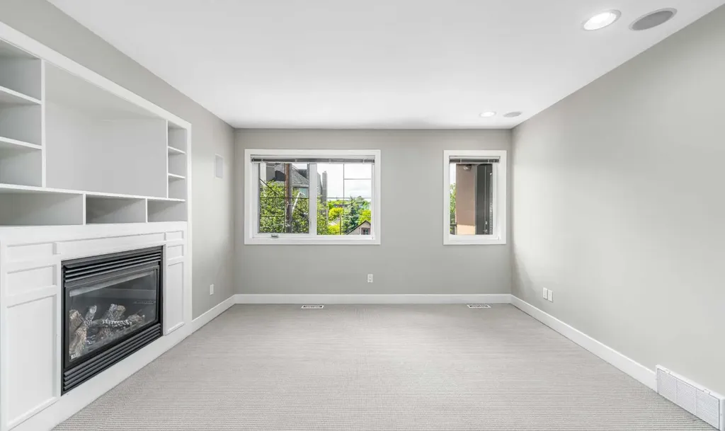 1814 14a Street SW Calgary AB T2T 3W7