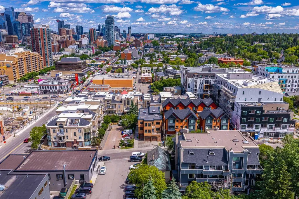 1814 14a Street SW Calgary AB T2T 3W7