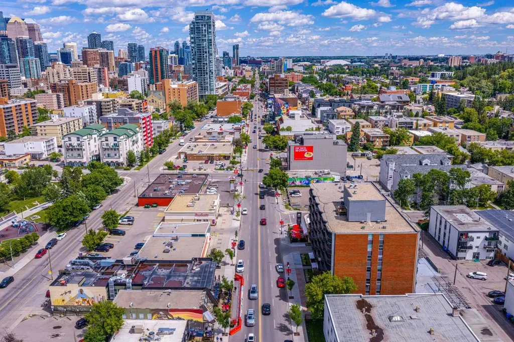 1814 14a Street SW Calgary AB T2T 3W7