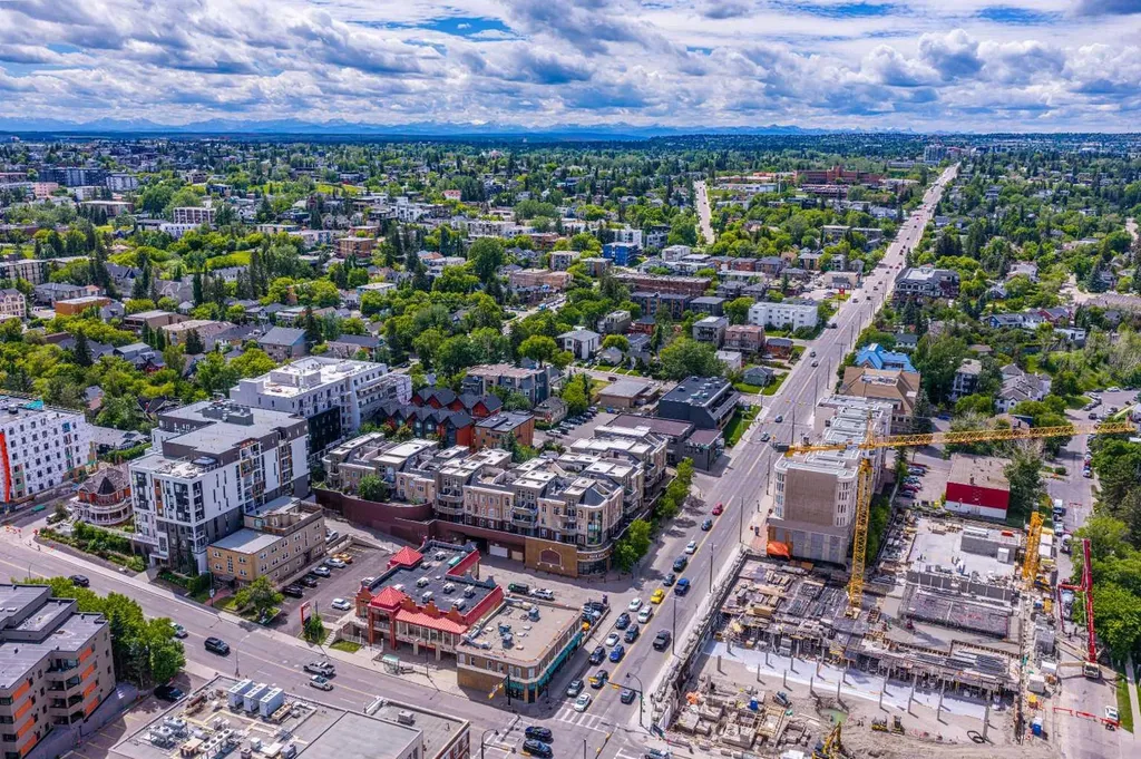 1814 14a Street SW Calgary AB T2T 3W7