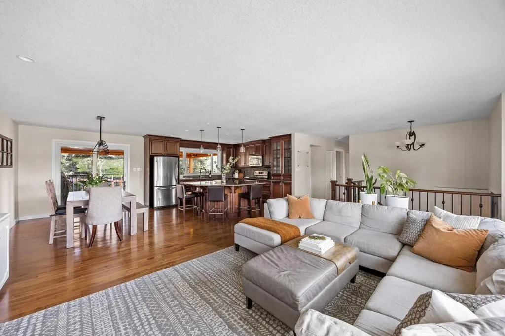 111 Silvergrove Green NW Calgary AB T3B 4H8