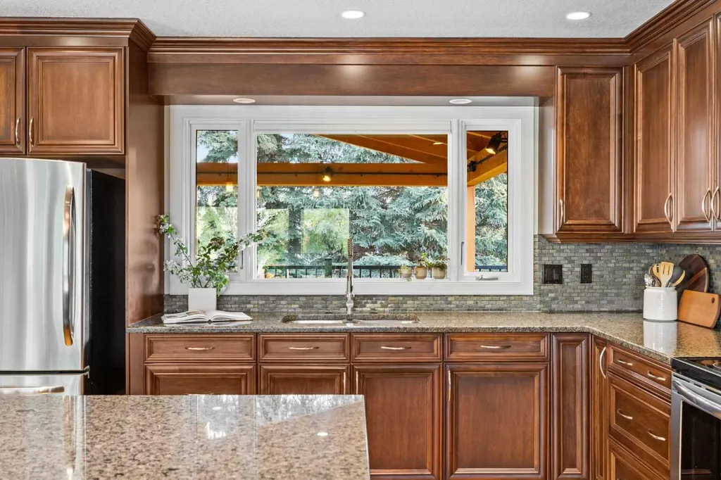 111 Silvergrove Green NW Calgary AB T3B 4H8