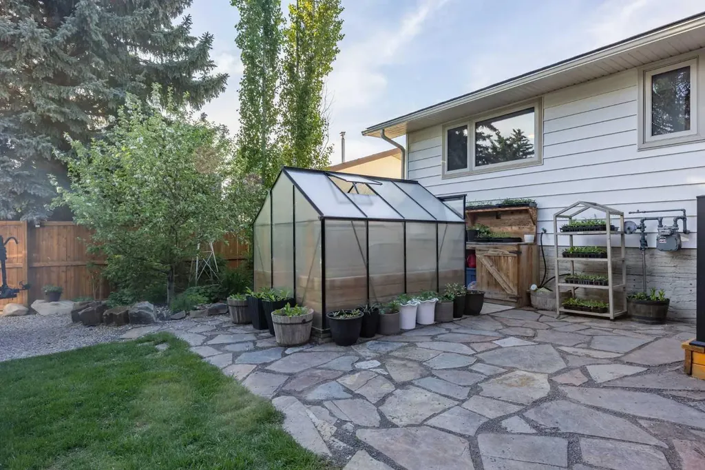 111 Silvergrove Green NW Calgary AB T3B 4H8