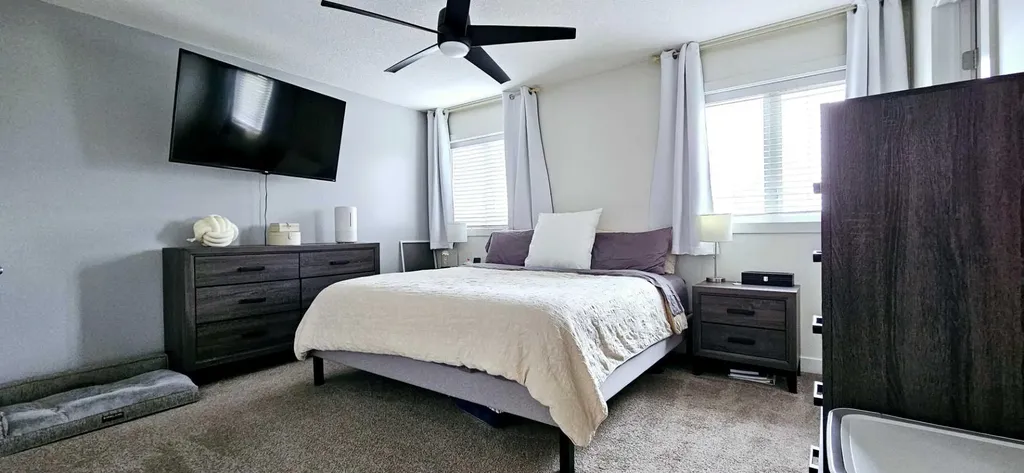 8869 96 Avenue Grande Prairie AB t8x0n2
