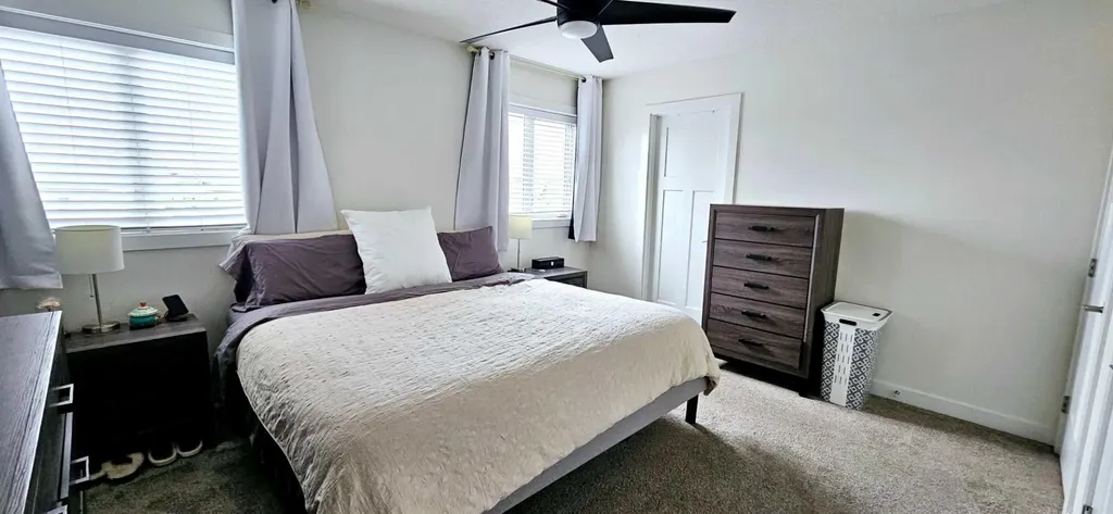 8869 96 Avenue Grande Prairie AB t8x0n2