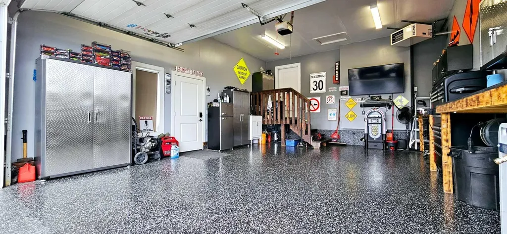 8869 96 Avenue Grande Prairie AB t8x0n2