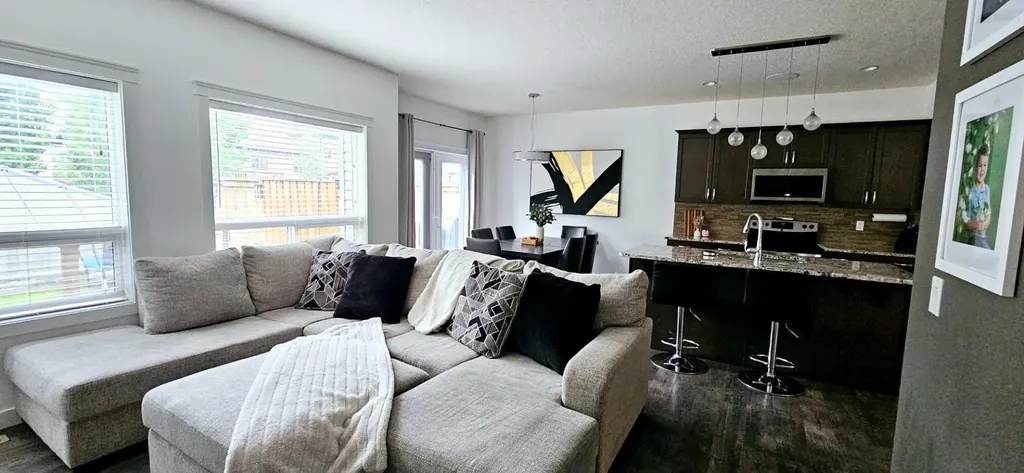 8869 96 Avenue Grande Prairie AB t8x0n2