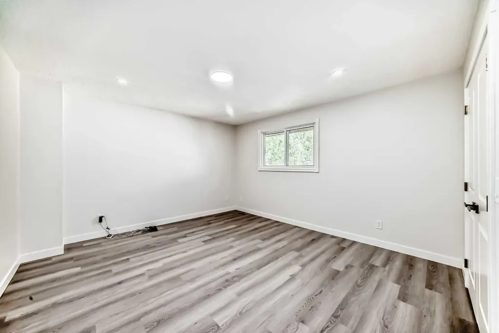 236 Pinemill Mews NE Calgary AB T1Y 4R2