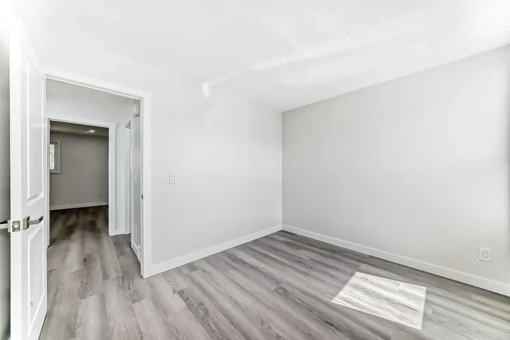 236 Pinemill Mews NE Calgary AB T1Y 4R2