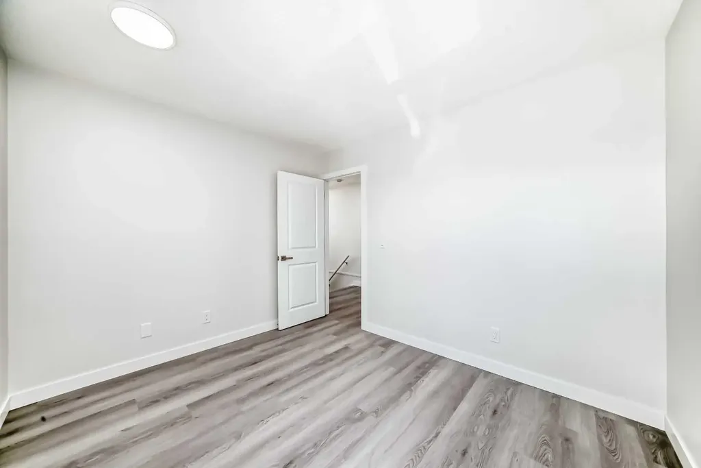 236 Pinemill Mews NE Calgary AB T1Y 4R2
