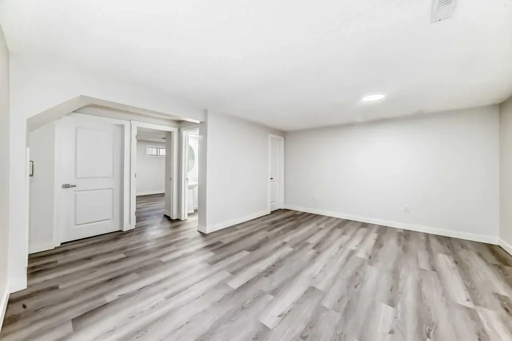 236 Pinemill Mews NE Calgary AB T1Y 4R2
