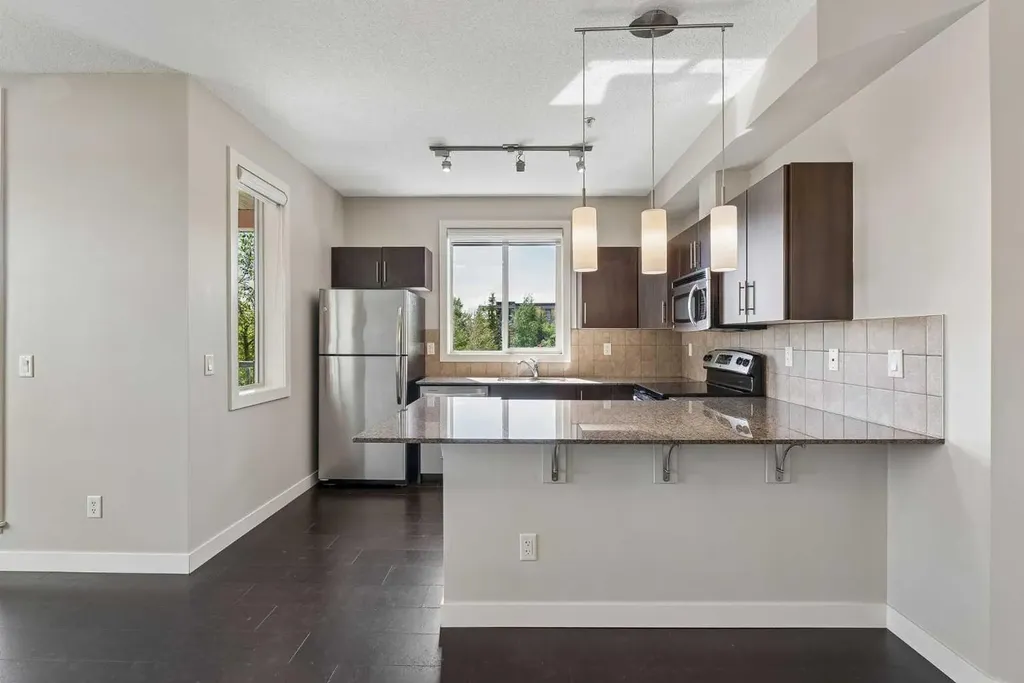 2727 28 Avenue SE Calgary AB T2B 0L4