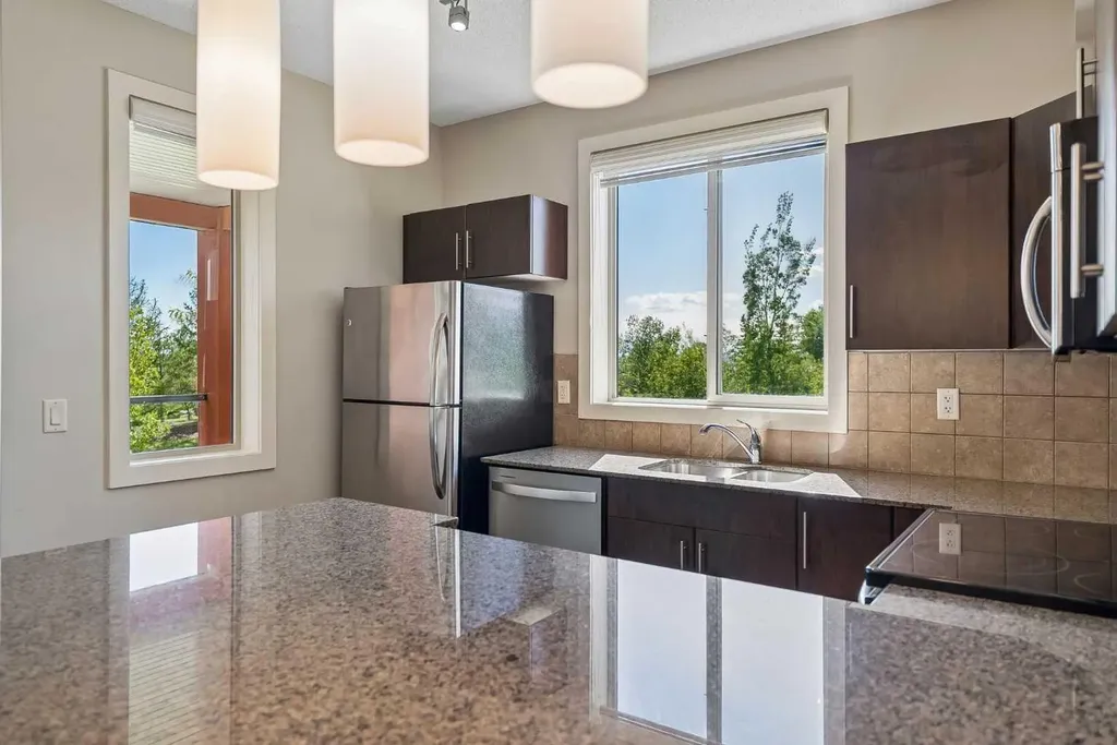 2727 28 Avenue SE Calgary AB T2B 0L4