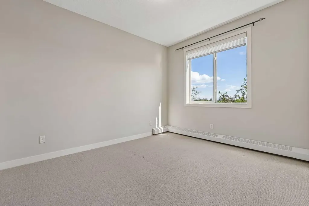 2727 28 Avenue SE Calgary AB T2B 0L4