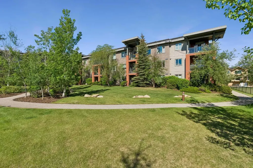 2727 28 Avenue SE Calgary AB T2B 0L4