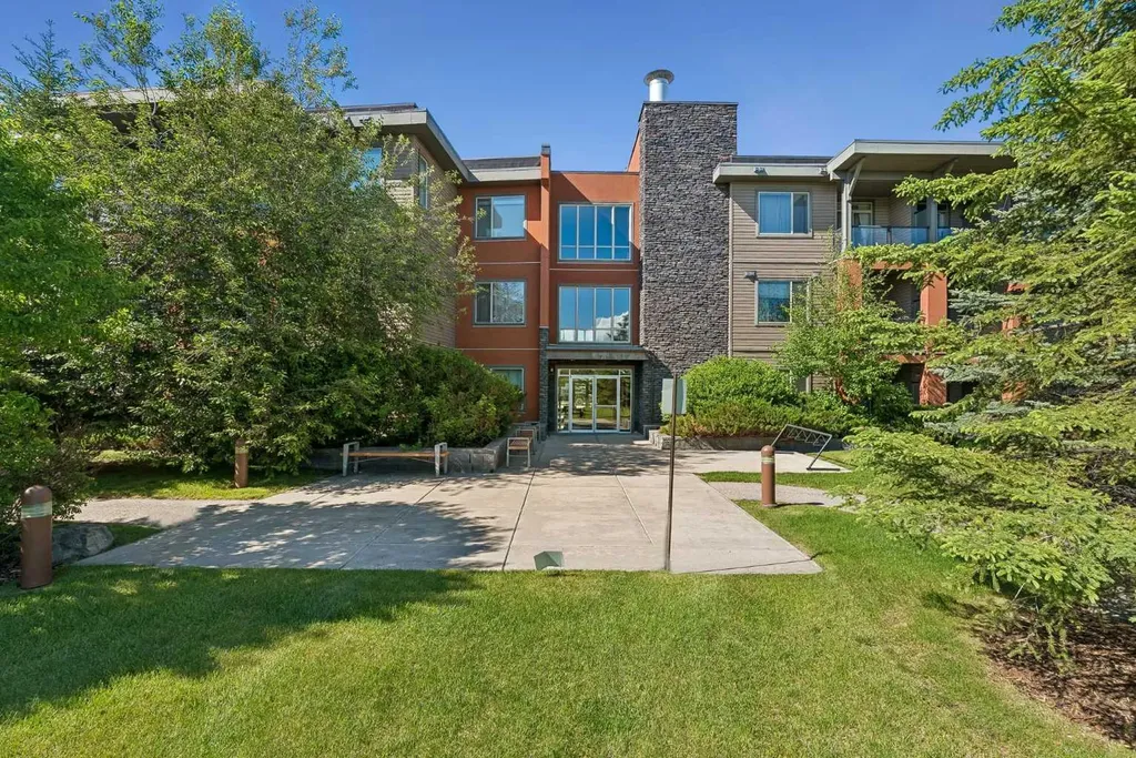 2727 28 Avenue SE Calgary AB T2B 0L4