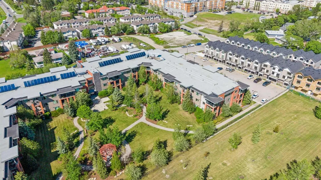 2727 28 Avenue SE Calgary AB T2B 0L4