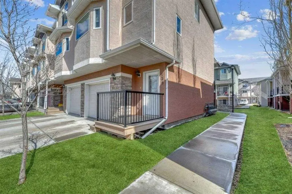 128 Strathcona Circle Strathmore AB T1P 0B1