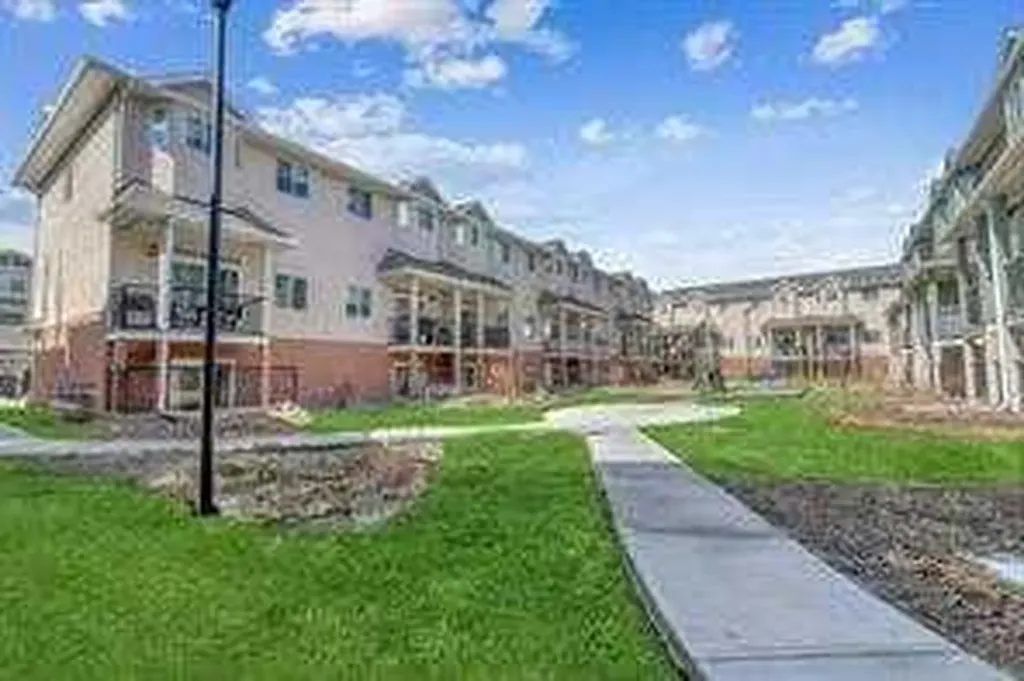 128 Strathcona Circle Strathmore AB T1P 0B1