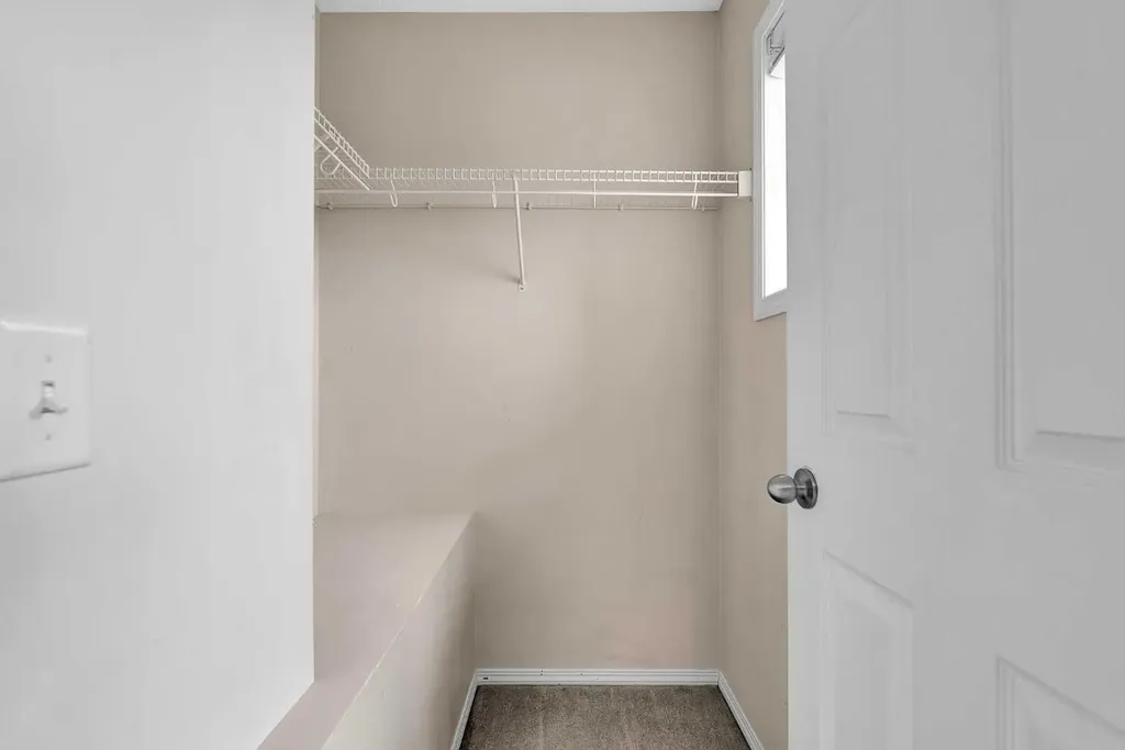 207 Mckenzie Towne Gate SE Calgary AB T2Z 4G2