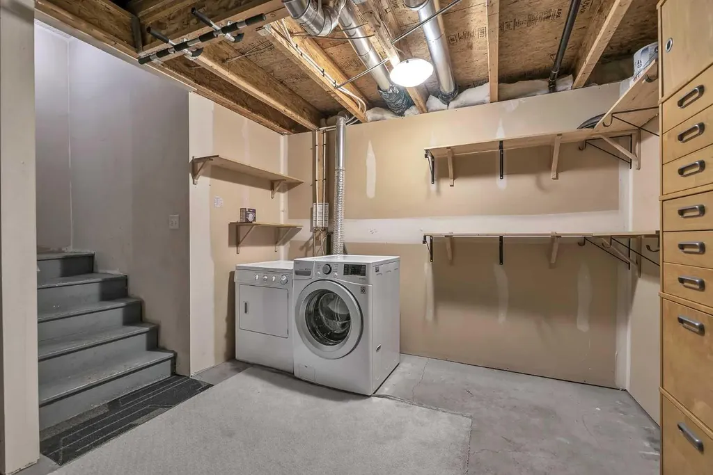 207 Mckenzie Towne Gate SE Calgary AB T2Z 4G2