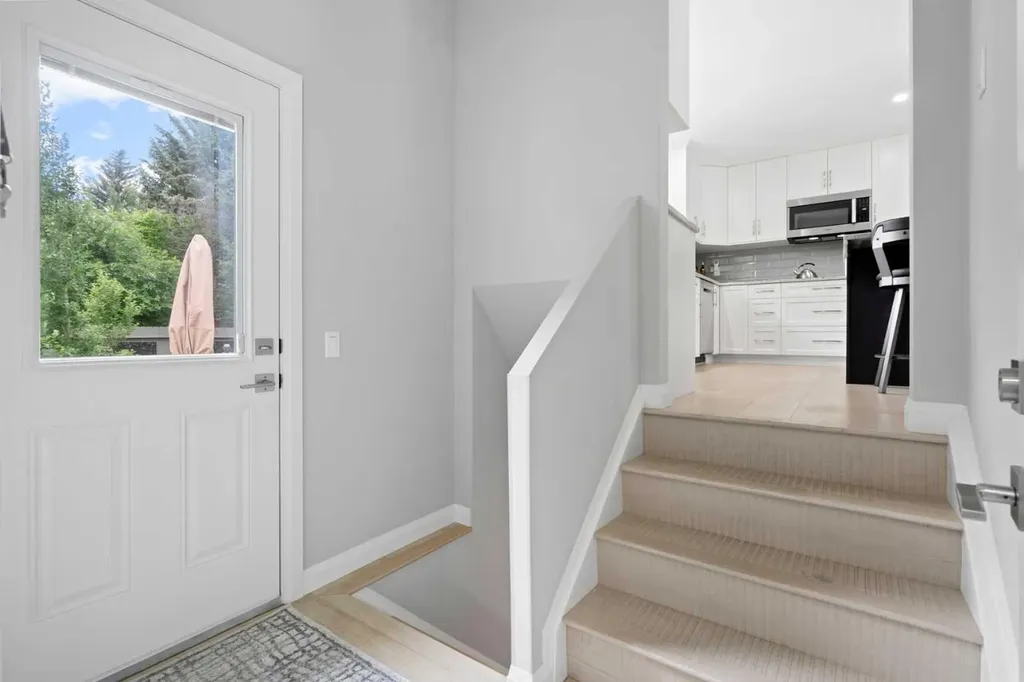 260 Parkview Place SE Calgary AB T2J4W6