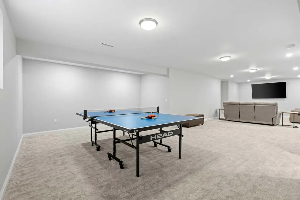 260 Parkview Place SE Calgary AB T2J4W6