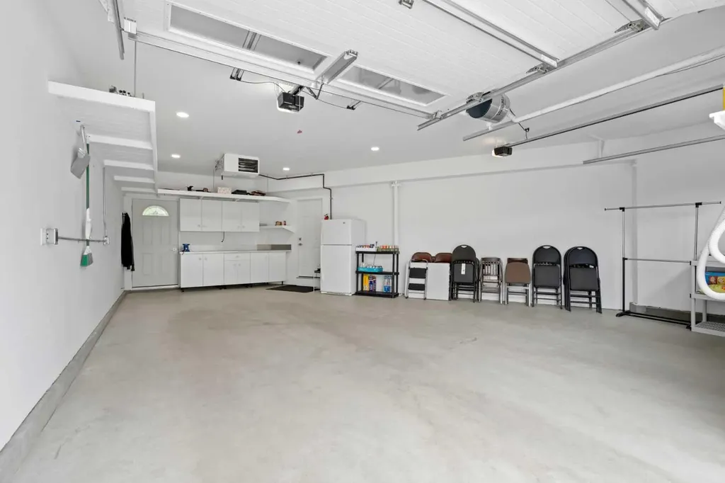 260 Parkview Place SE Calgary AB T2J4W6