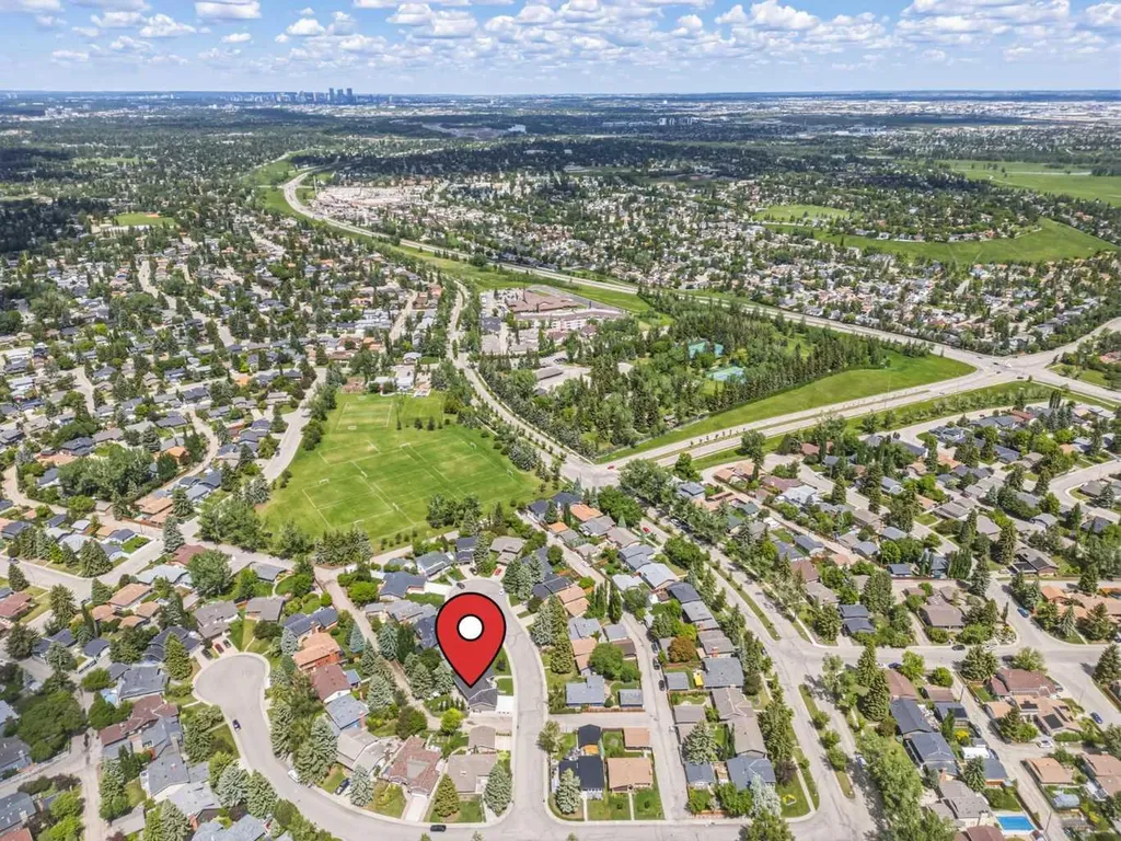 260 Parkview Place SE Calgary AB T2J4W6