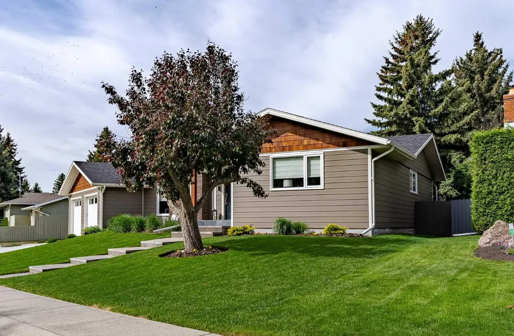 260 Parkview Place SE Calgary AB T2J4W6