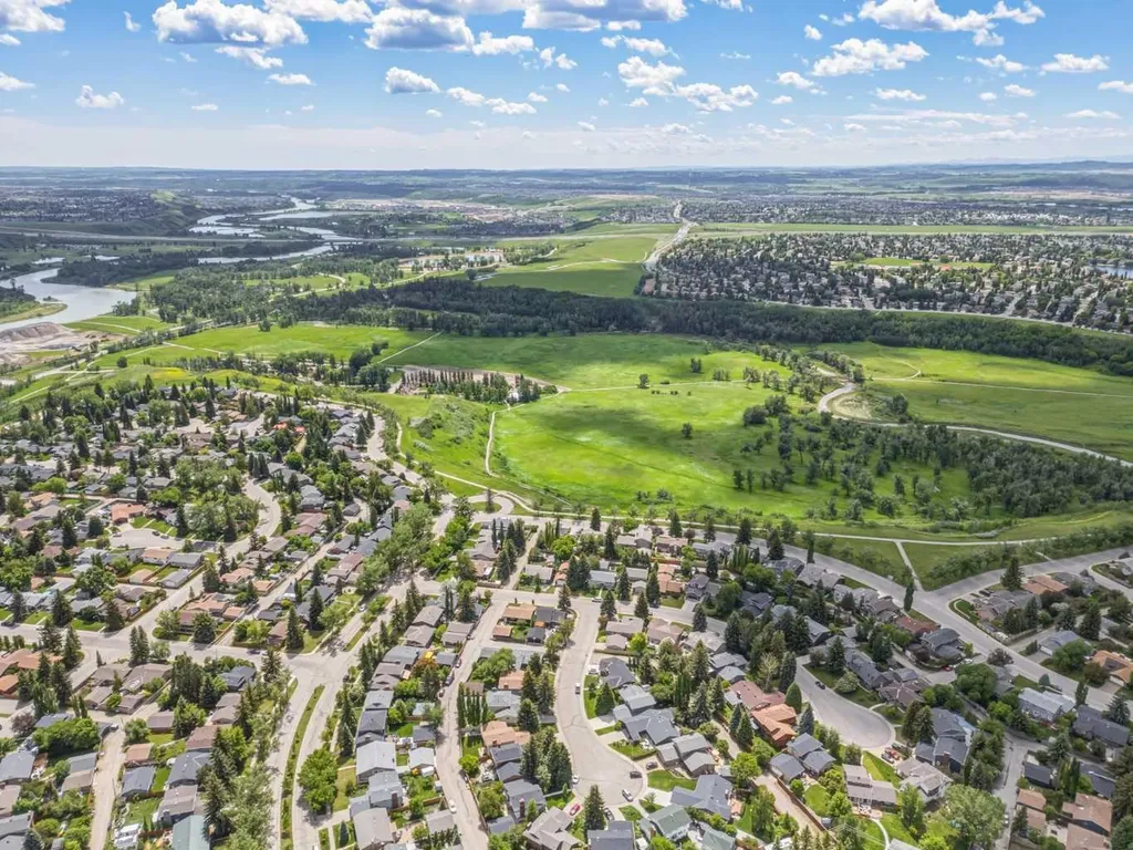 260 Parkview Place SE Calgary AB T2J4W6