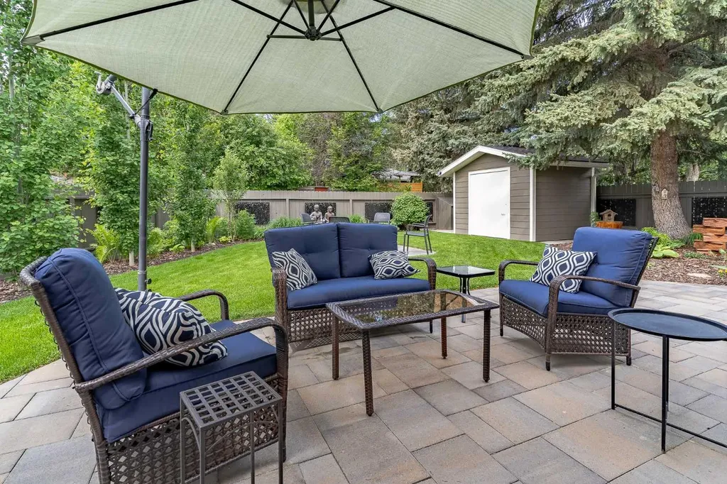 260 Parkview Place SE Calgary AB T2J4W6
