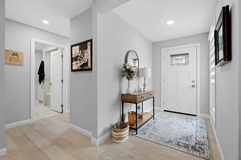260 Parkview Place SE Calgary AB T2J4W6