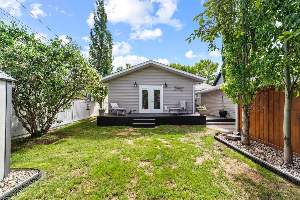 4516 67 Street Camrose AB T4V 2P9