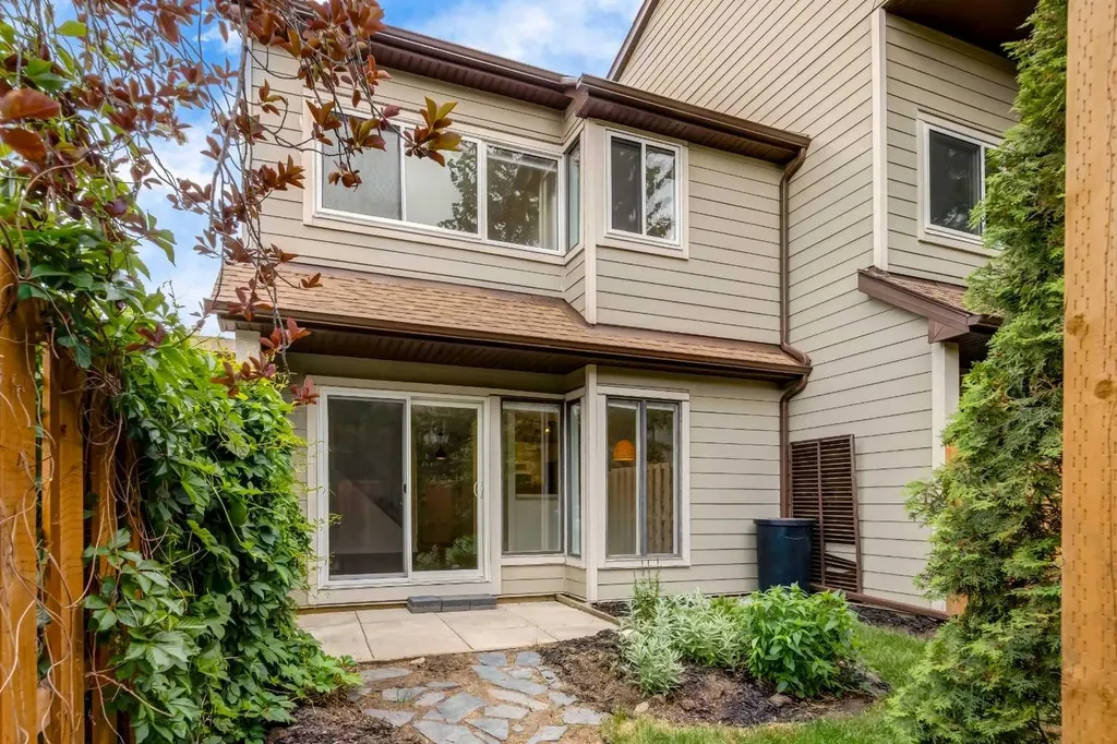 103 Grier Terrace NE Calgary AB T2K 5Y6